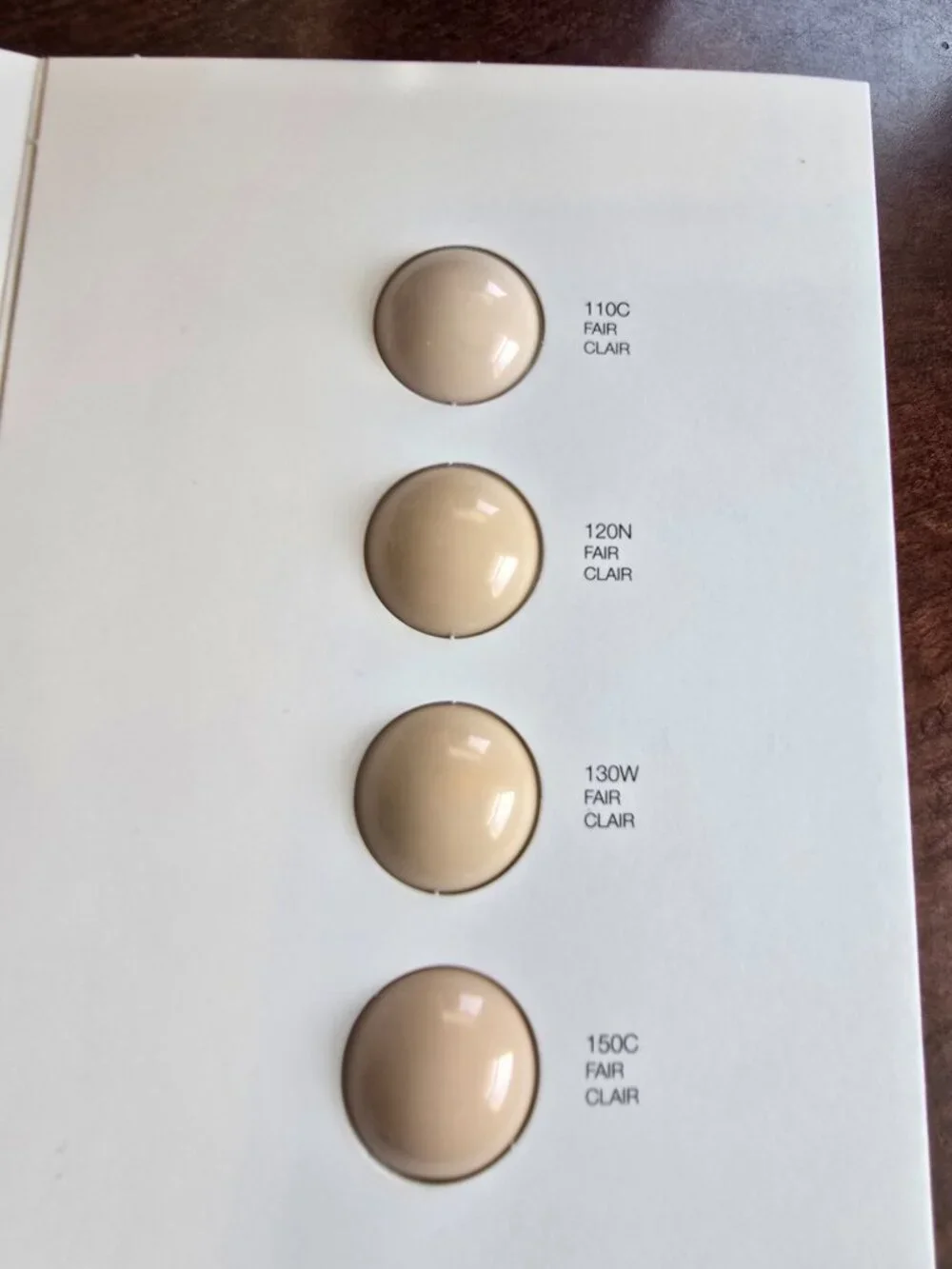 Gucci Eternite de Beaute Foundation Sample Card 4 Shades Fair Light Blister New
